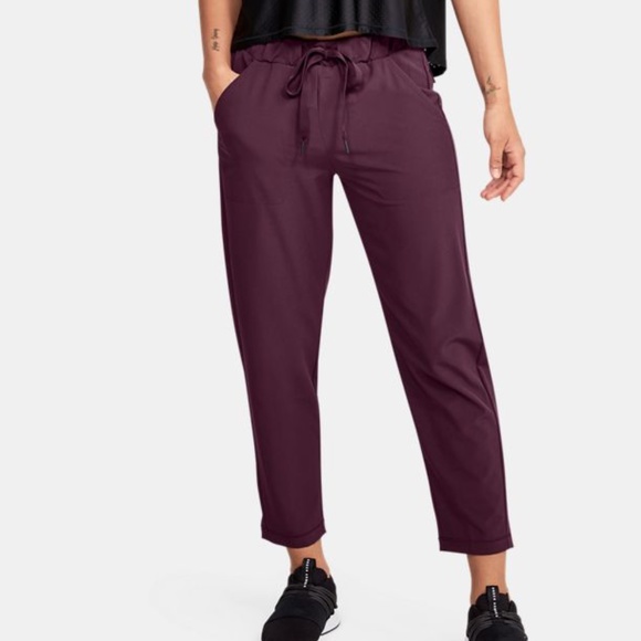 women's ua woven ankle crop